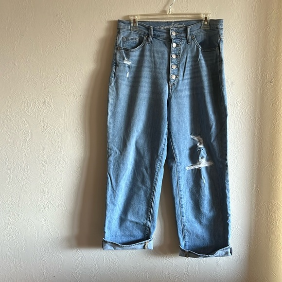 Universal Threads. High waist. Button fly. Size 10. - Picture 1 of 1